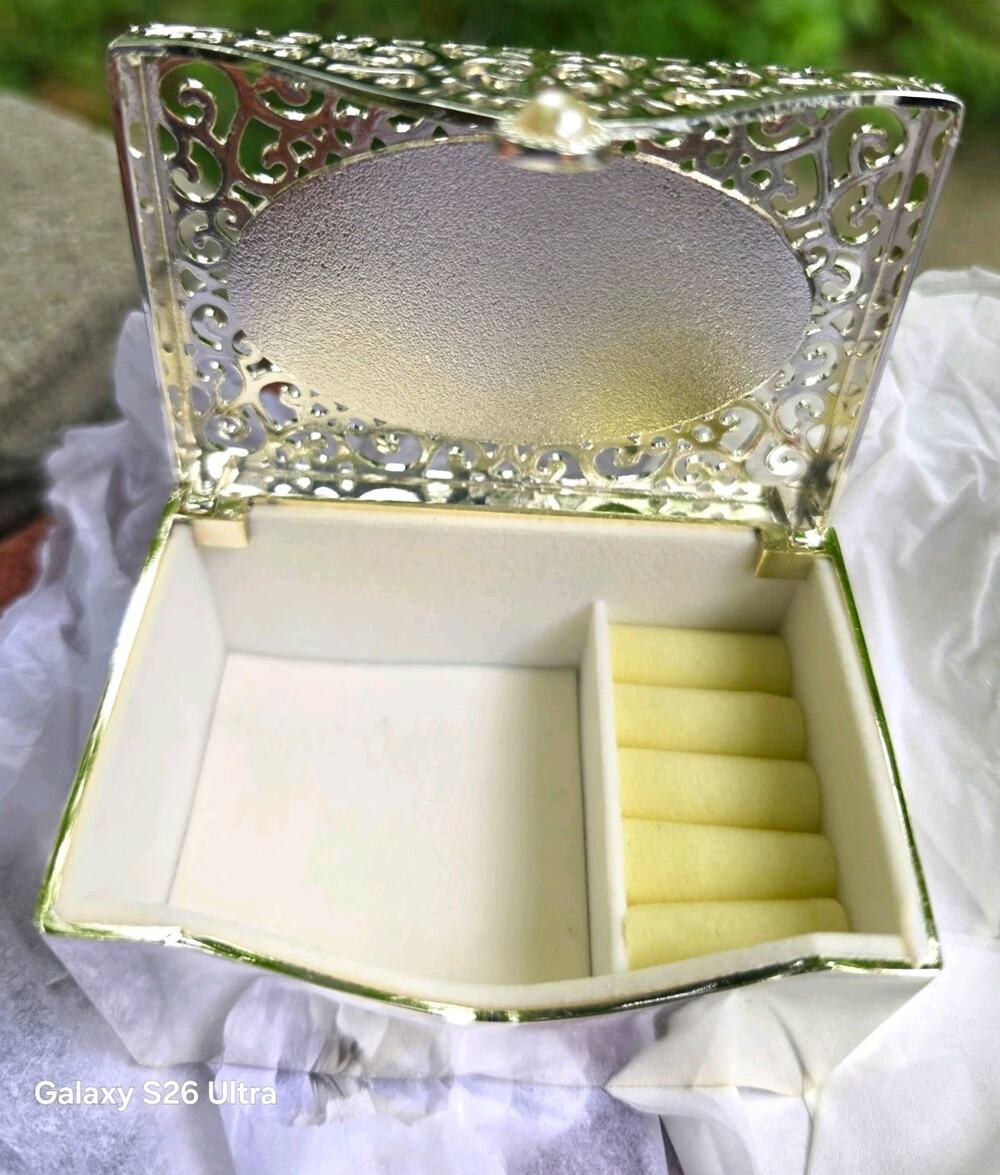 Things Remembered Pierced Silver-Tone Trinket Box with Mirror Lid